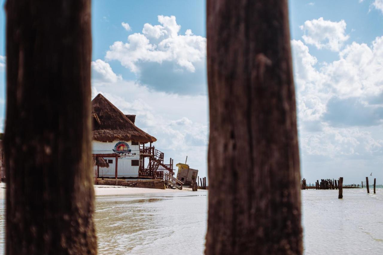 Golden Paradise Beach Hotel Isla Holbox Exterior photo