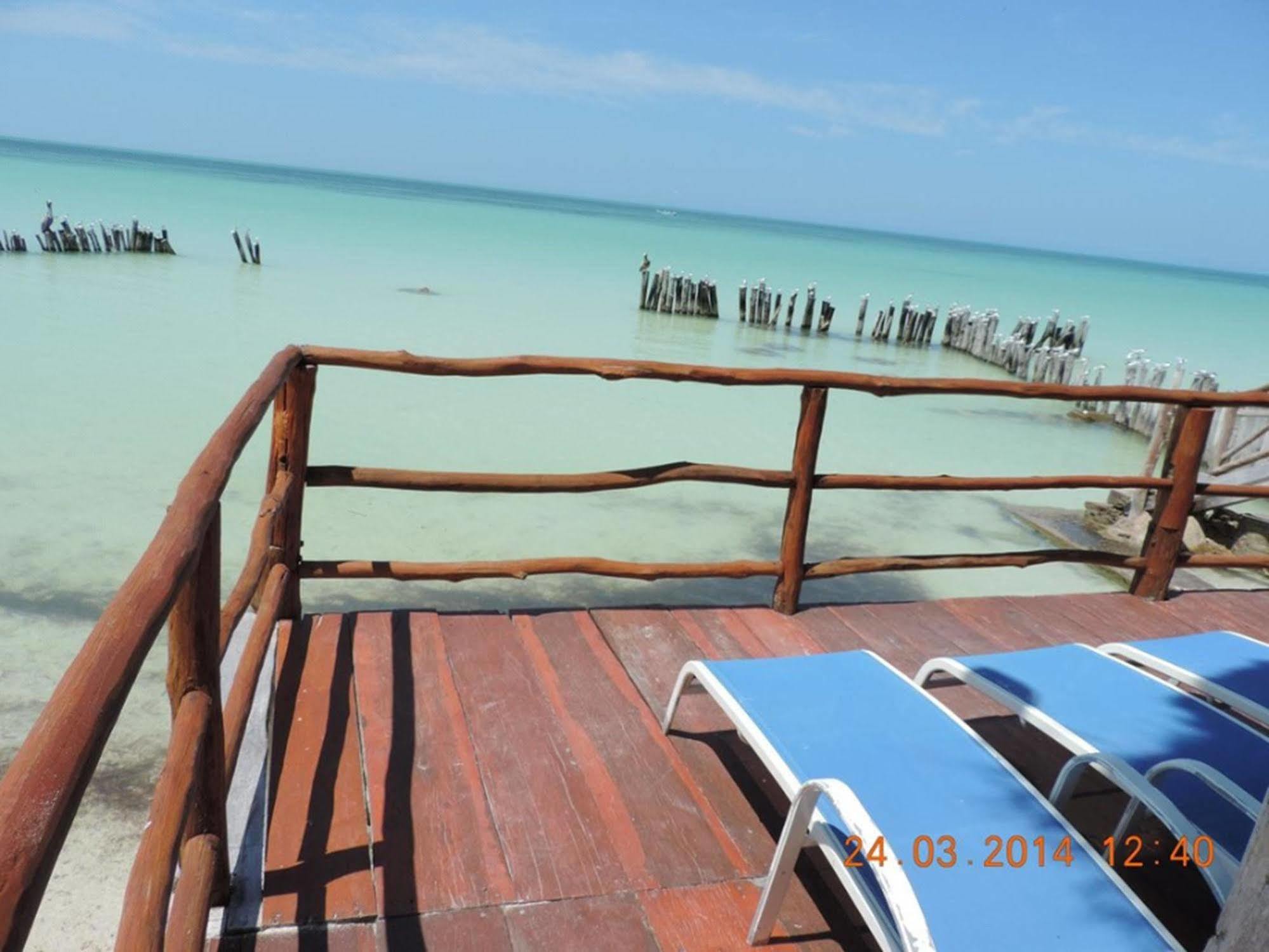 Golden Paradise Beach Hotel Isla Holbox Exterior photo